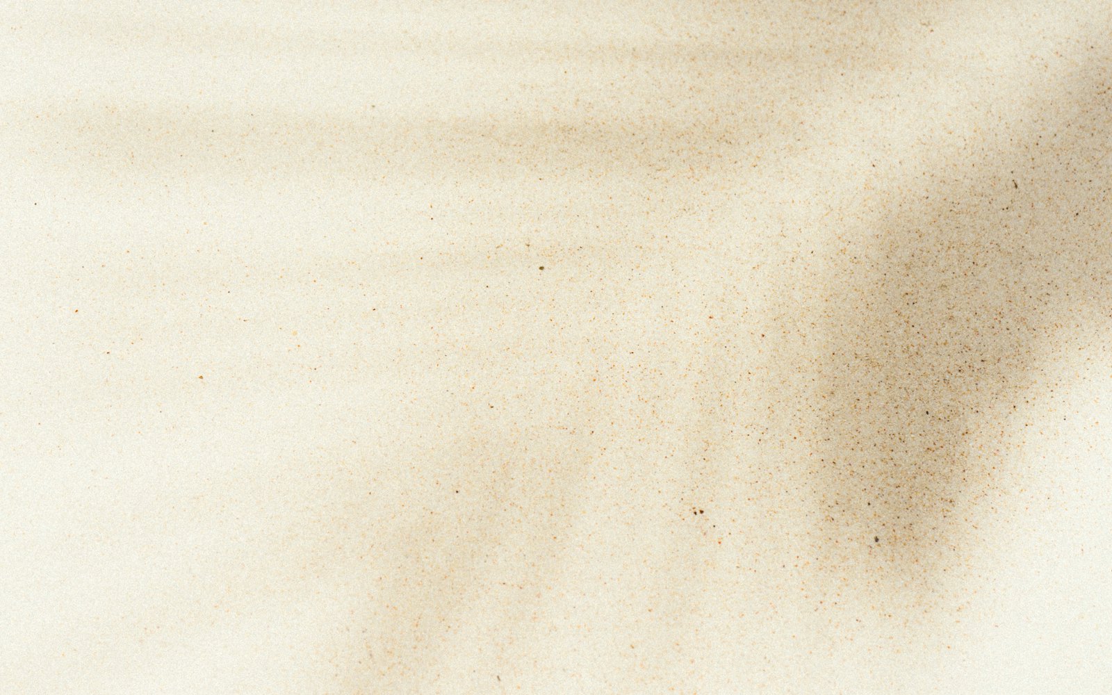 Feiner Sand mit leichten Wellen